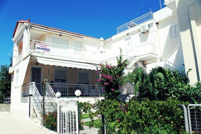 ואטרה Alkioni Studios מראה חיצוני תמונה